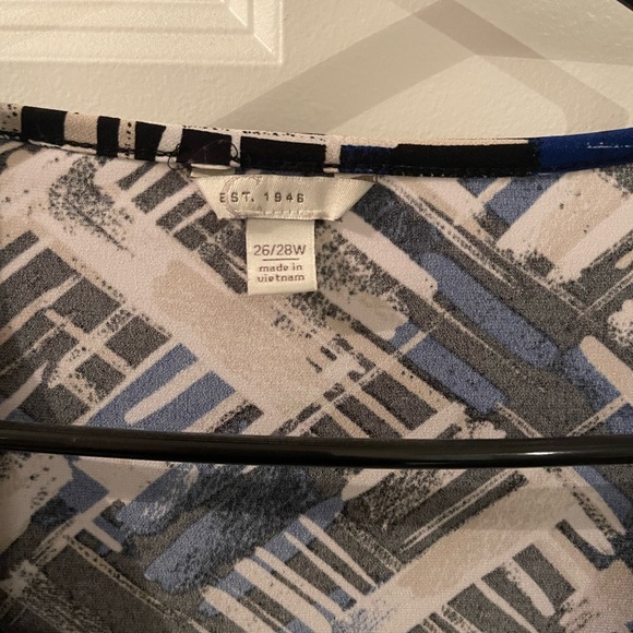 Pretty Patterned work top - Picture 3 of 4